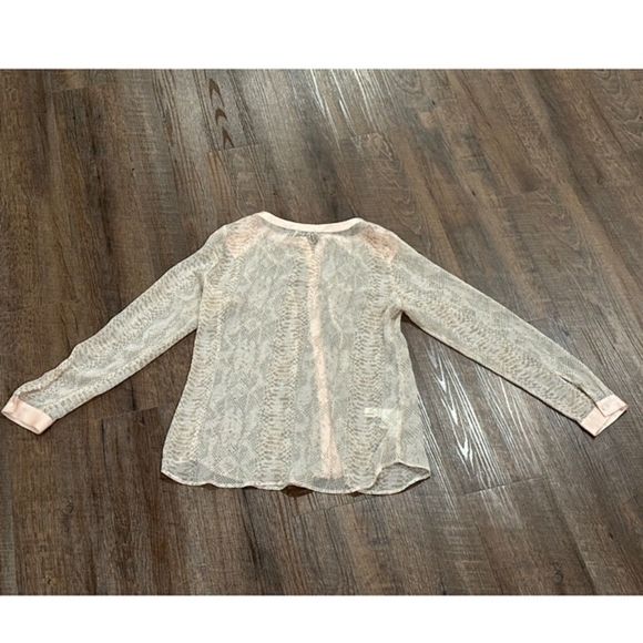 Ann Taylor Womens SP Button Up Shirt Long Sleeve Sheer Blouse Pink Animal Print - Picture 2 of 10